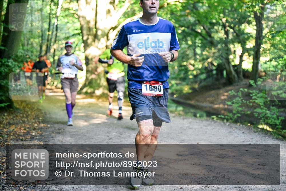 28.09.2025 - 33. Volkslauf durch das schöne Alstertal Dr. Thomas Lammeyer http://msf.ph/oto/8952023 28.09.2025 10:19:57 Laufen 1680 meine-sportfotos.de