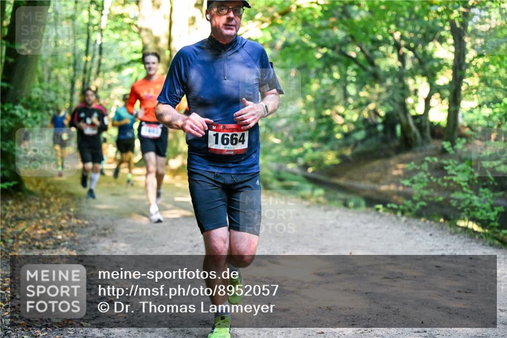 28.09.2025 - 33. Volkslauf durch das schöne Alstertal Dr. Thomas Lammeyer http://msf.ph/oto/8952057 28.09.2025 10:20:03 Laufen 1664 meine-sportfotos.de