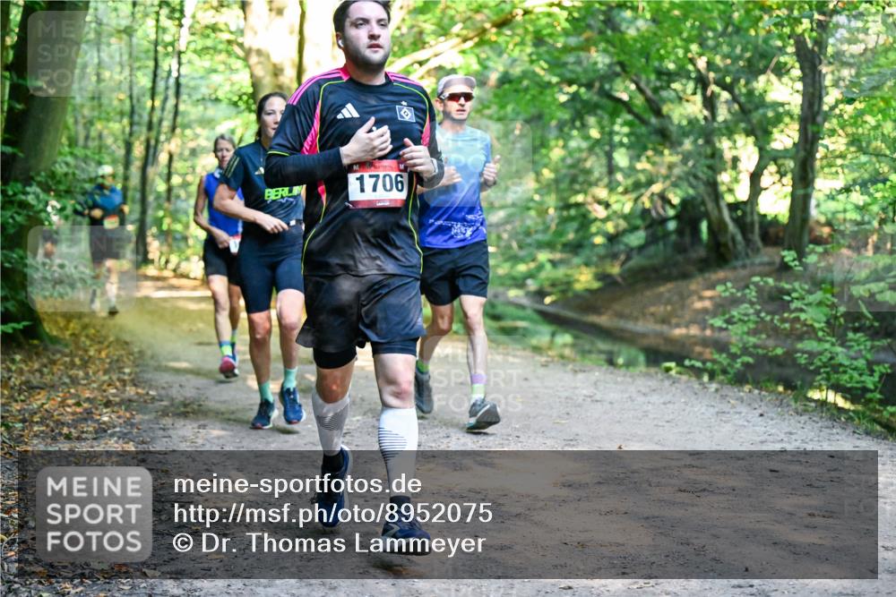 28.09.2025 - 33. Volkslauf durch das schöne Alstertal Dr. Thomas Lammeyer http://msf.ph/oto/8952075 28.09.2025 10:20:06 Laufen 1706 meine-sportfotos.de