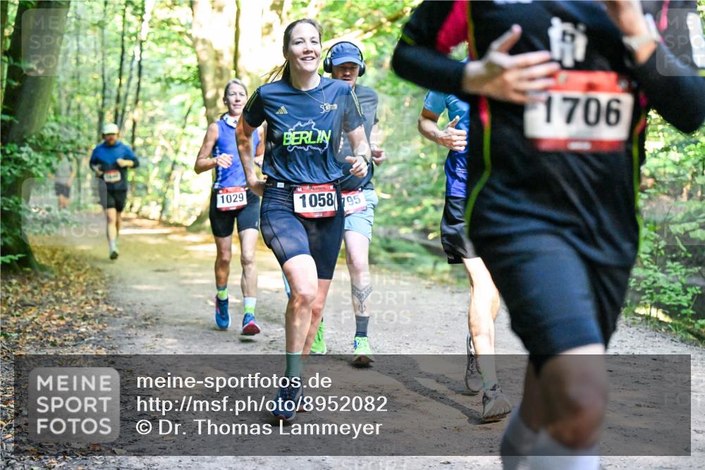 28.09.2025 - 33. Volkslauf durch das schöne Alstertal Dr. Thomas Lammeyer http://msf.ph/oto/8952082 28.09.2025 10:20:07 Laufen 1029, 1058, 795, 1706 meine-sportfotos.de