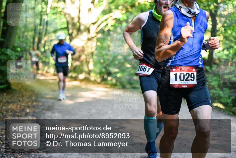 28.09.2025 - 33. Volkslauf durch das schöne Alstertal Dr. Thomas Lammeyer http://msf.ph/oto/8952093 28.09.2025 10:20:09 Laufen 1667, 1029 meine-sportfotos.de