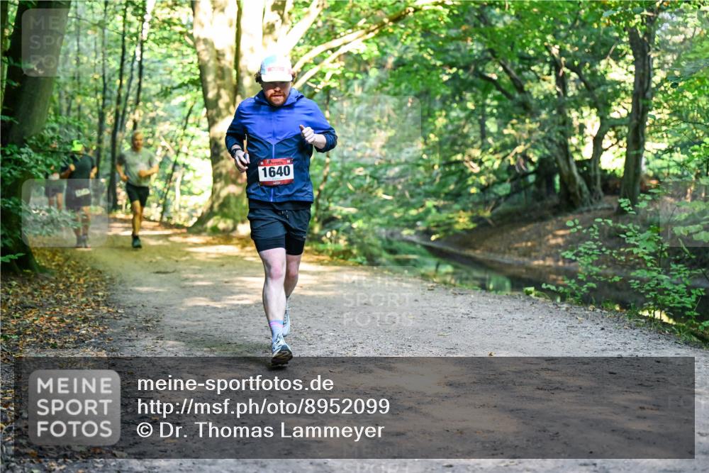 28.09.2025 - 33. Volkslauf durch das schöne Alstertal Dr. Thomas Lammeyer http://msf.ph/oto/8952099 28.09.2025 10:20:11 Laufen 1640 meine-sportfotos.de