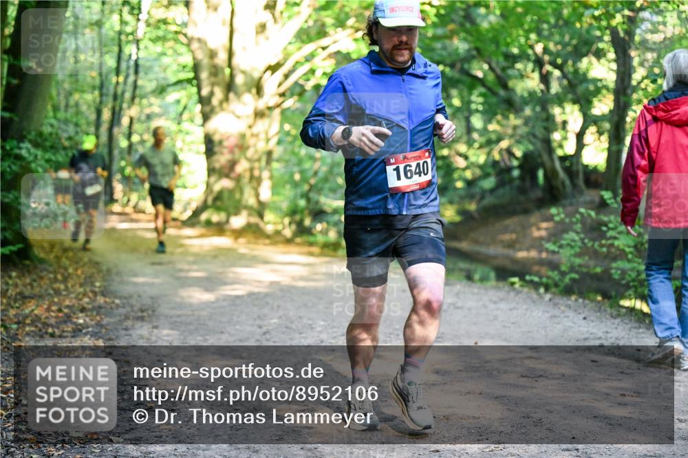 28.09.2025 - 33. Volkslauf durch das schöne Alstertal Dr. Thomas Lammeyer http://msf.ph/oto/8952106 28.09.2025 10:20:12 Laufen 1640 meine-sportfotos.de