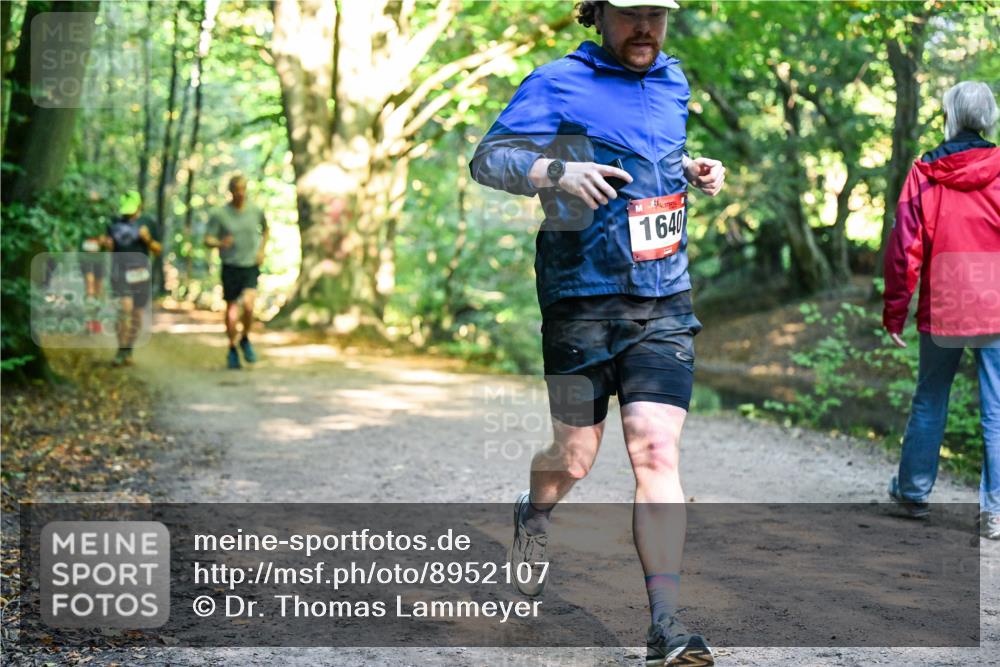 28.09.2025 - 33. Volkslauf durch das schöne Alstertal Dr. Thomas Lammeyer http://msf.ph/oto/8952107 28.09.2025 10:20:12 Laufen 1640 meine-sportfotos.de