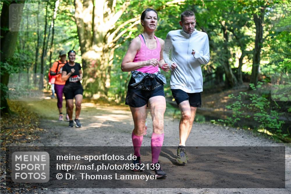 28.09.2025 - 33. Volkslauf durch das schöne Alstertal Dr. Thomas Lammeyer http://msf.ph/oto/8952139 28.09.2025 10:20:25 Laufen 1091 meine-sportfotos.de