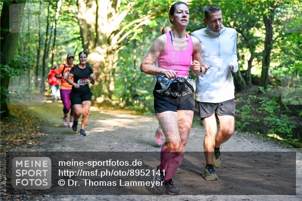 28.09.2025 - 33. Volkslauf durch das schöne Alstertal Dr. Thomas Lammeyer http://msf.ph/oto/8952141 28.09.2025 10:20:25 Laufen 109 meine-sportfotos.de