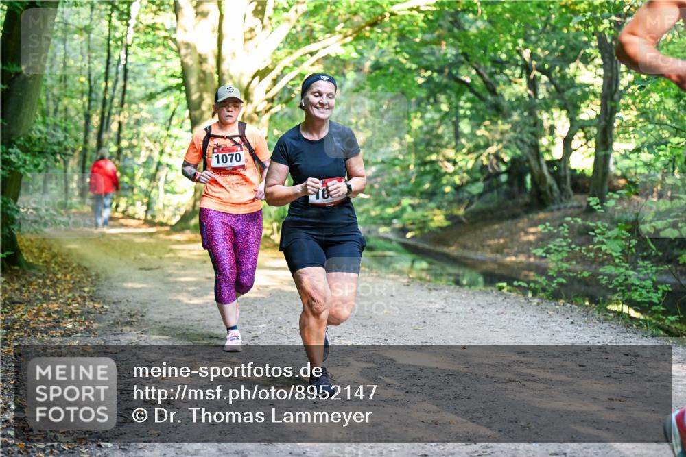 28.09.2025 - 33. Volkslauf durch das schöne Alstertal Dr. Thomas Lammeyer http://msf.ph/oto/8952147 28.09.2025 10:20:27 Laufen 1070 meine-sportfotos.de