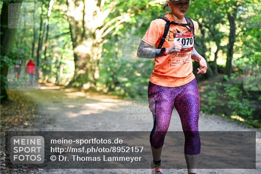 28.09.2025 - 33. Volkslauf durch das schöne Alstertal Dr. Thomas Lammeyer http://msf.ph/oto/8952157 28.09.2025 10:20:29 Laufen 070 meine-sportfotos.de