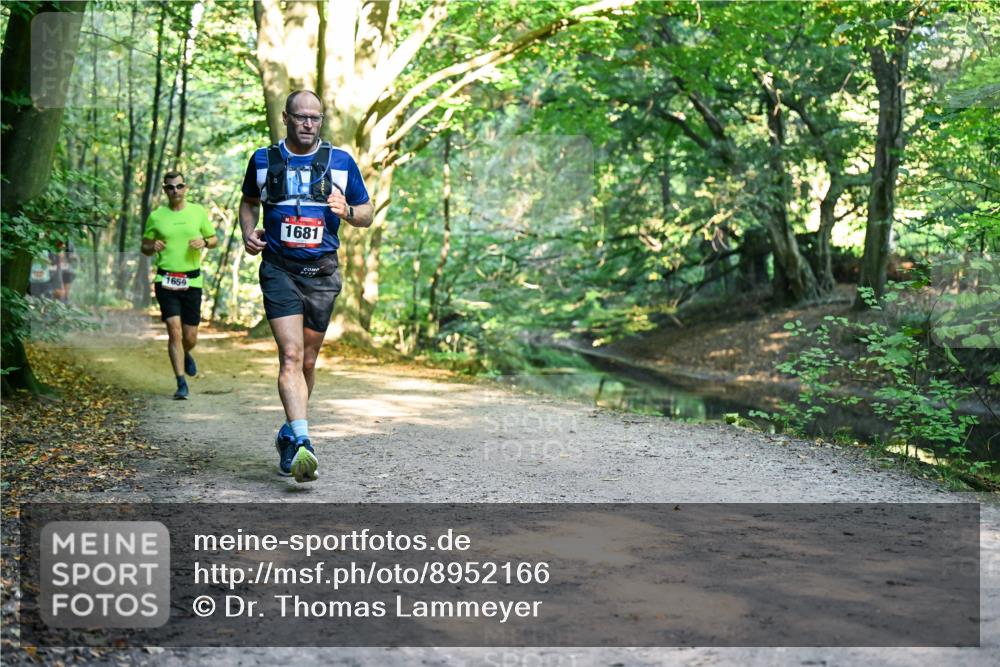 28.09.2025 - 33. Volkslauf durch das schöne Alstertal Dr. Thomas Lammeyer http://msf.ph/oto/8952166 28.09.2025 10:20:35 Laufen 1681, 1659 meine-sportfotos.de