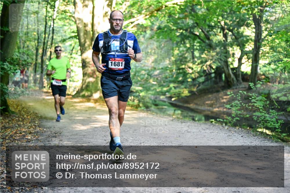 28.09.2025 - 33. Volkslauf durch das schöne Alstertal Dr. Thomas Lammeyer http://msf.ph/oto/8952172 28.09.2025 10:20:36 Laufen 1656, 1681 meine-sportfotos.de