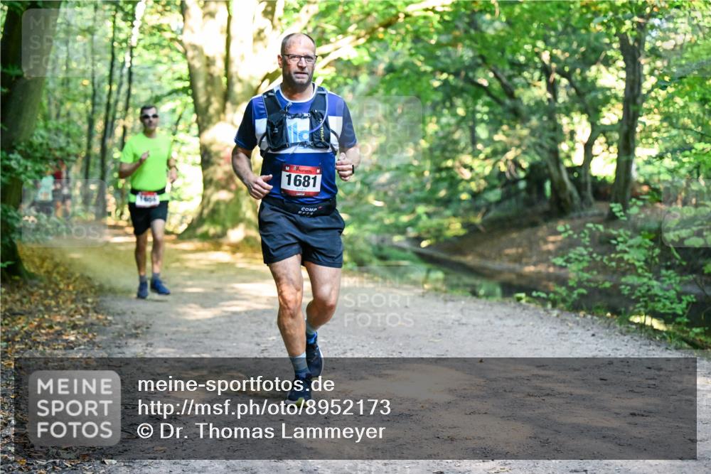 28.09.2025 - 33. Volkslauf durch das schöne Alstertal Dr. Thomas Lammeyer http://msf.ph/oto/8952173 28.09.2025 10:20:36 Laufen 1681 meine-sportfotos.de