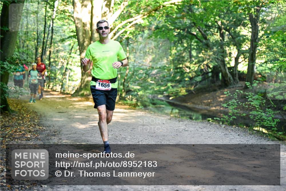 28.09.2025 - 33. Volkslauf durch das schöne Alstertal Dr. Thomas Lammeyer http://msf.ph/oto/8952183 28.09.2025 10:20:38 Laufen 1659 meine-sportfotos.de
