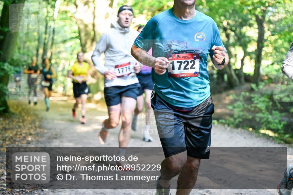 28.09.2025 - 33. Volkslauf durch das schöne Alstertal Dr. Thomas Lammeyer http://msf.ph/oto/8952229 28.09.2025 10:20:46 Laufen 1779, 1722, 2021 meine-sportfotos.de