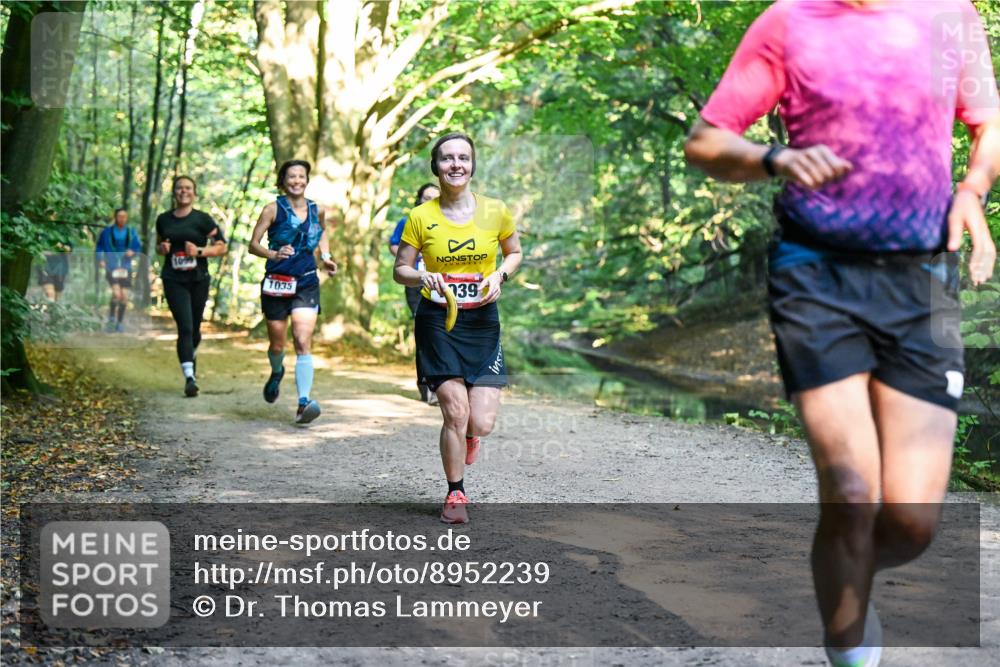 28.09.2025 - 33. Volkslauf durch das schöne Alstertal Dr. Thomas Lammeyer http://msf.ph/oto/8952239 28.09.2025 10:20:48 Laufen 1035, 139 meine-sportfotos.de