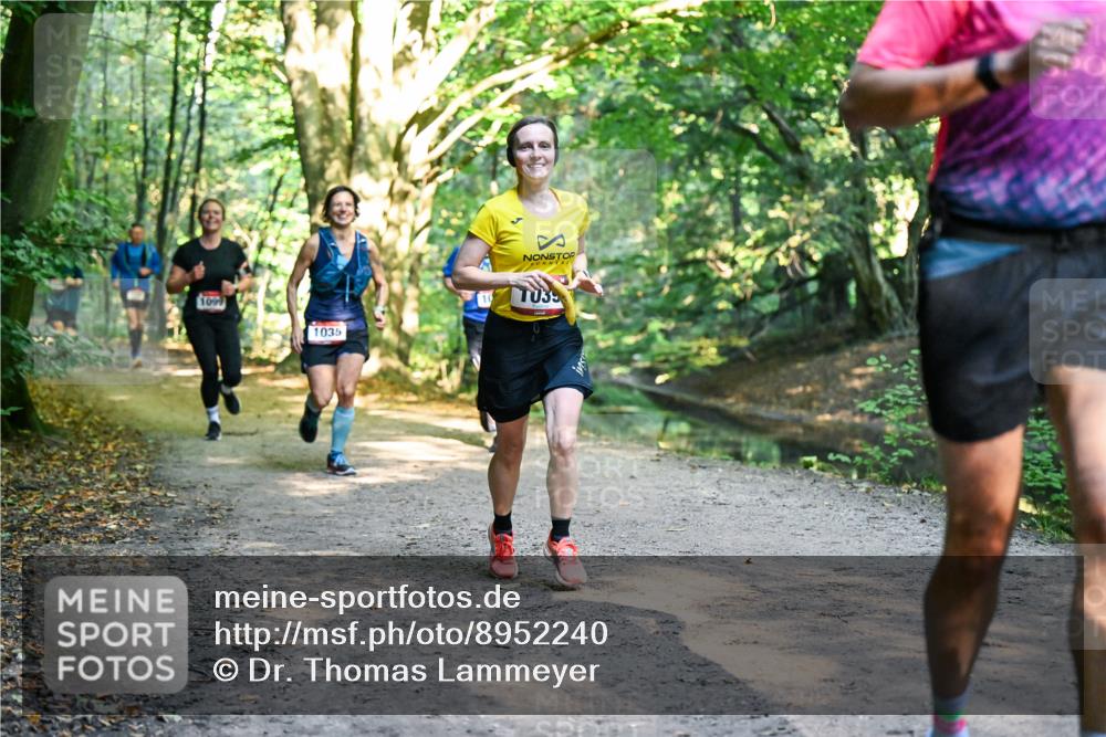 28.09.2025 - 33. Volkslauf durch das schöne Alstertal Dr. Thomas Lammeyer http://msf.ph/oto/8952240 28.09.2025 10:20:48 Laufen 1099, 1035, 39 meine-sportfotos.de
