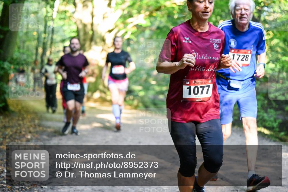 28.09.2025 - 33. Volkslauf durch das schöne Alstertal Dr. Thomas Lammeyer http://msf.ph/oto/8952373 28.09.2025 10:21:13 Laufen 30, 1077, 1728 meine-sportfotos.de