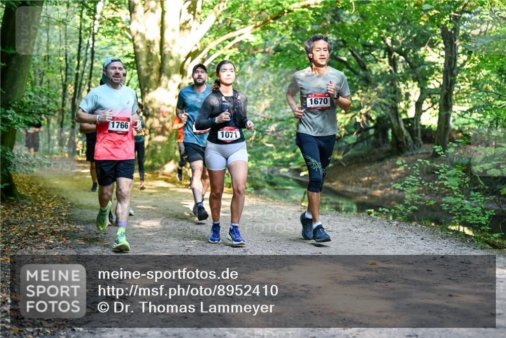 28.09.2025 - 33. Volkslauf durch das schöne Alstertal Dr. Thomas Lammeyer http://msf.ph/oto/8952410 28.09.2025 10:21:21 Laufen 1766, 1071, 1670 meine-sportfotos.de