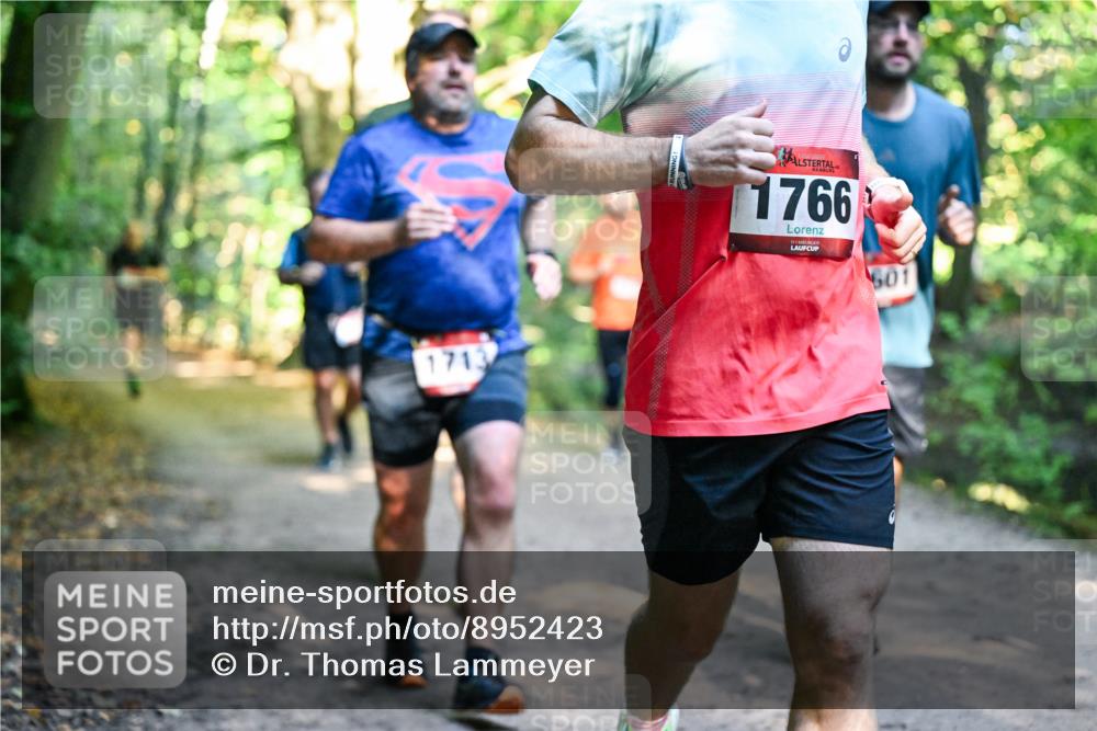 28.09.2025 - 33. Volkslauf durch das schöne Alstertal Dr. Thomas Lammeyer http://msf.ph/oto/8952423 28.09.2025 10:21:23 Laufen 1713, 1766, 601 meine-sportfotos.de