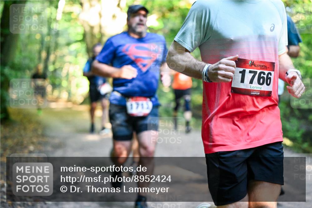 28.09.2025 - 33. Volkslauf durch das schöne Alstertal Dr. Thomas Lammeyer http://msf.ph/oto/8952424 28.09.2025 10:21:23 Laufen 1715, 1766 meine-sportfotos.de