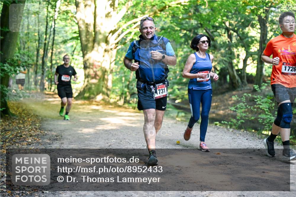28.09.2025 - 33. Volkslauf durch das schöne Alstertal Dr. Thomas Lammeyer http://msf.ph/oto/8952433 28.09.2025 10:21:25 Laufen 731, 1726 meine-sportfotos.de