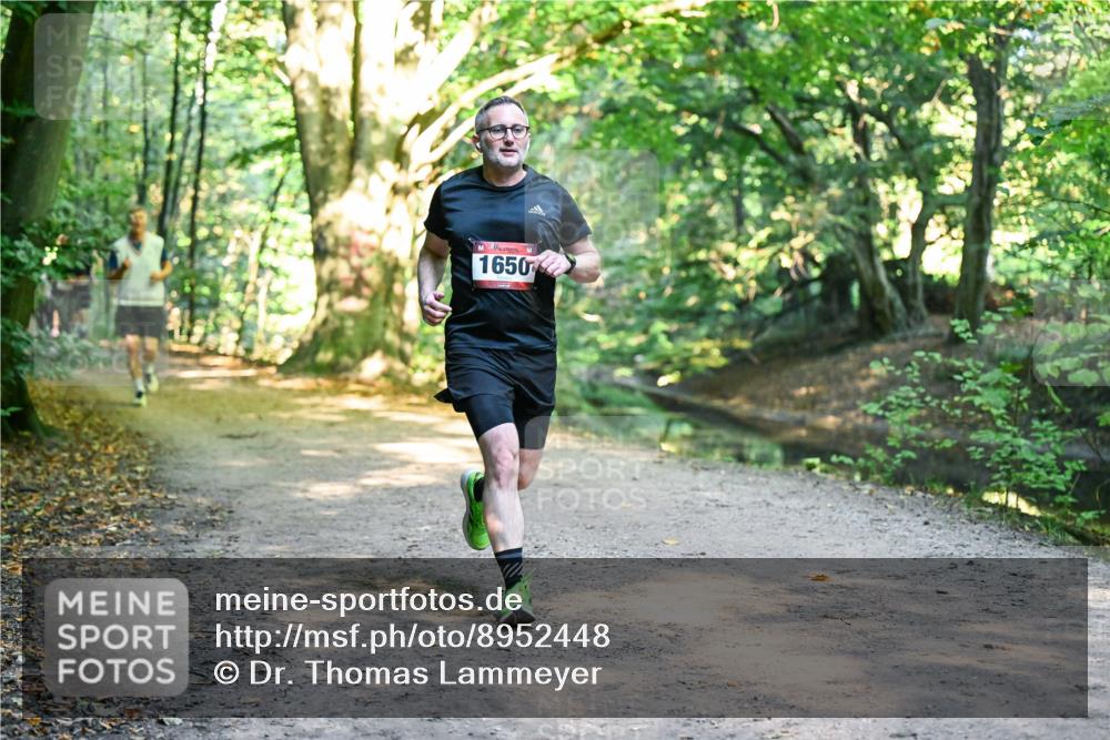 28.09.2025 - 33. Volkslauf durch das schöne Alstertal Dr. Thomas Lammeyer http://msf.ph/oto/8952448 28.09.2025 10:21:28 Laufen 1650 meine-sportfotos.de