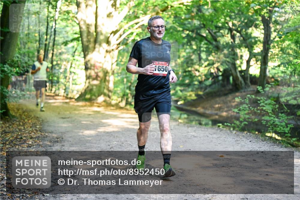 28.09.2025 - 33. Volkslauf durch das schöne Alstertal Dr. Thomas Lammeyer http://msf.ph/oto/8952450 28.09.2025 10:21:28 Laufen 1650 meine-sportfotos.de