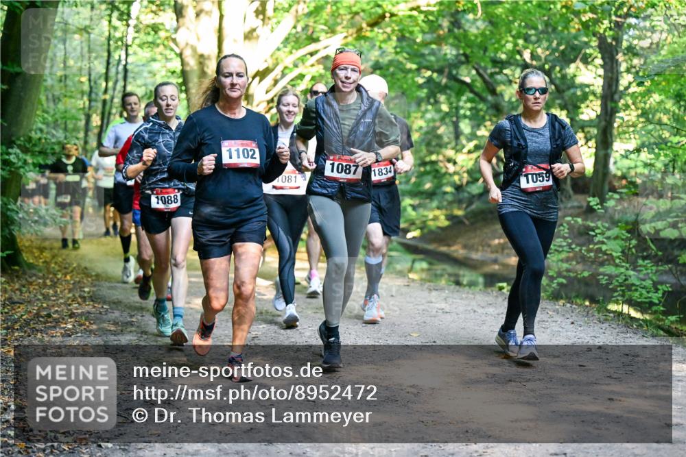 28.09.2025 - 33. Volkslauf durch das schöne Alstertal Dr. Thomas Lammeyer http://msf.ph/oto/8952472 28.09.2025 10:21:37 Laufen 1088, 1102, 1087, 081, 1834, 1059 meine-sportfotos.de