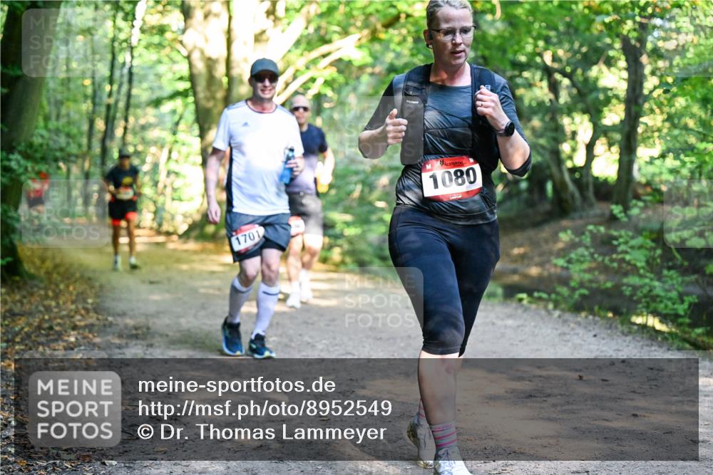 28.09.2025 - 33. Volkslauf durch das schöne Alstertal Dr. Thomas Lammeyer http://msf.ph/oto/8952549 28.09.2025 10:21:51 Laufen 1701, 1080 meine-sportfotos.de