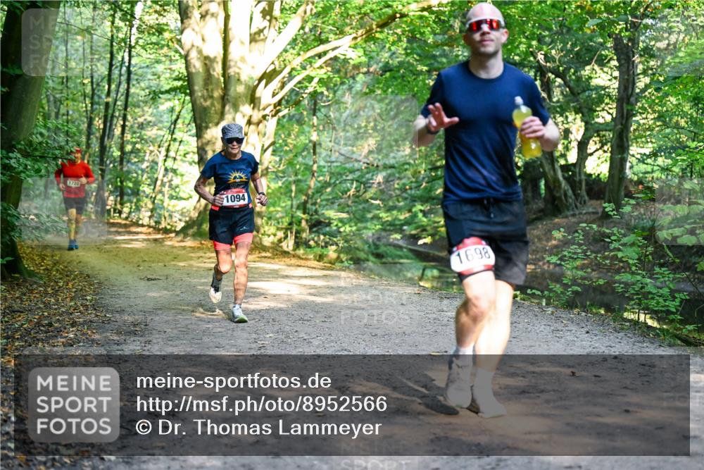 28.09.2025 - 33. Volkslauf durch das schöne Alstertal Dr. Thomas Lammeyer http://msf.ph/oto/8952566 28.09.2025 10:21:53 Laufen 1720, 1094, 1698 meine-sportfotos.de