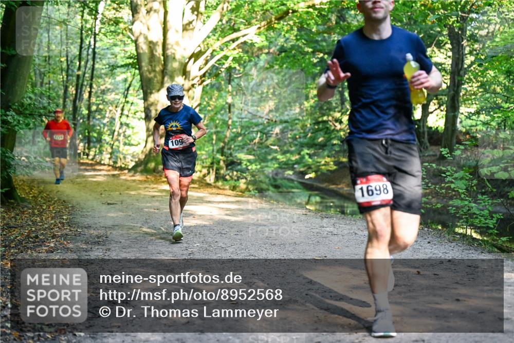 28.09.2025 - 33. Volkslauf durch das schöne Alstertal Dr. Thomas Lammeyer http://msf.ph/oto/8952568 28.09.2025 10:21:54 Laufen 1770, 109, 1698 meine-sportfotos.de