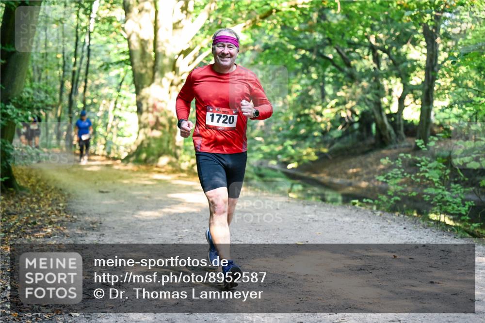 28.09.2025 - 33. Volkslauf durch das schöne Alstertal Dr. Thomas Lammeyer http://msf.ph/oto/8952587 28.09.2025 10:21:59 Laufen 1720 meine-sportfotos.de