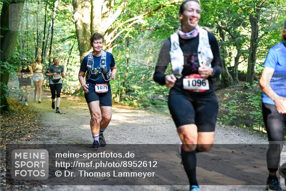 28.09.2025 - 33. Volkslauf durch das schöne Alstertal Dr. Thomas Lammeyer http://msf.ph/oto/8952612 28.09.2025 10:22:08 Laufen 107, 1093, 1097, 1079, 1096 meine-sportfotos.de