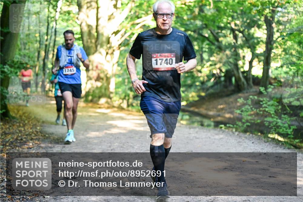 28.09.2025 - 33. Volkslauf durch das schöne Alstertal Dr. Thomas Lammeyer http://msf.ph/oto/8952691 28.09.2025 10:22:25 Laufen 1745, 1740 meine-sportfotos.de