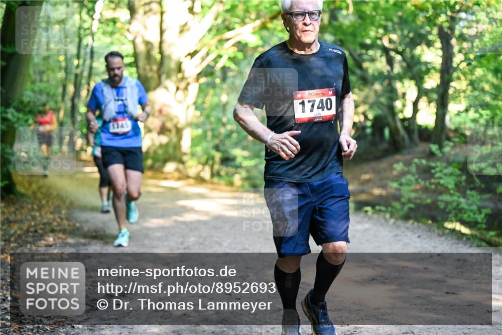 28.09.2025 - 33. Volkslauf durch das schöne Alstertal Dr. Thomas Lammeyer http://msf.ph/oto/8952693 28.09.2025 10:22:26 Laufen 1745, 1740 meine-sportfotos.de