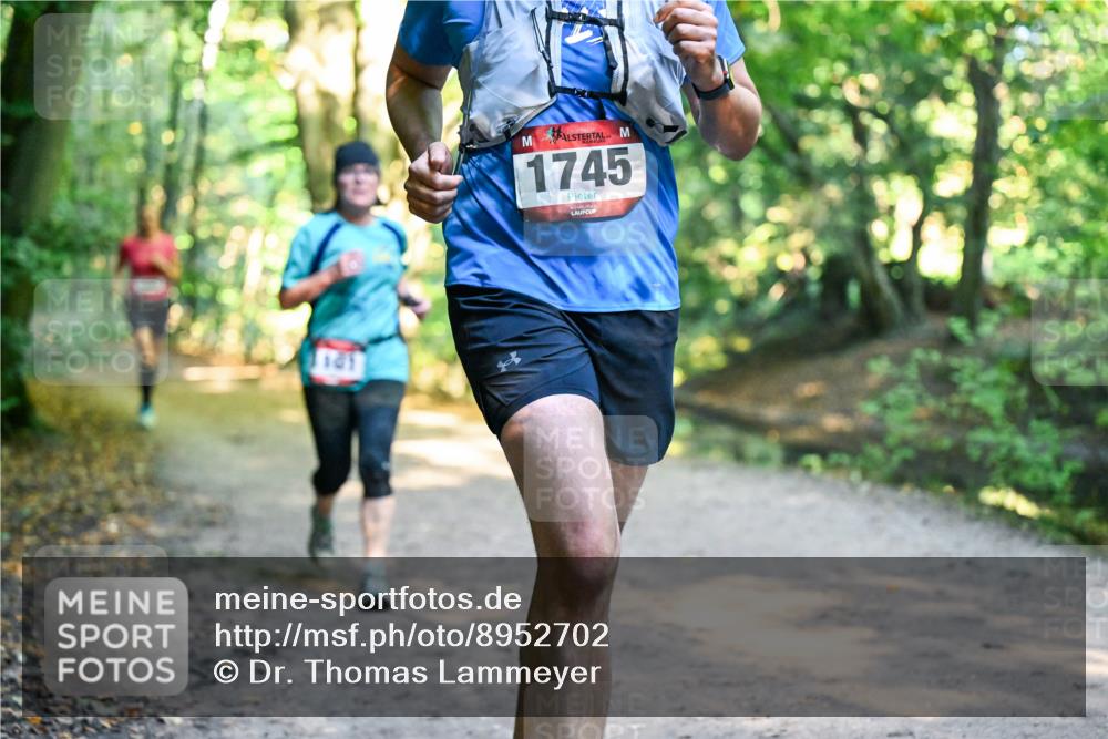 28.09.2025 - 33. Volkslauf durch das schöne Alstertal Dr. Thomas Lammeyer http://msf.ph/oto/8952702 28.09.2025 10:22:28 Laufen 1745 meine-sportfotos.de