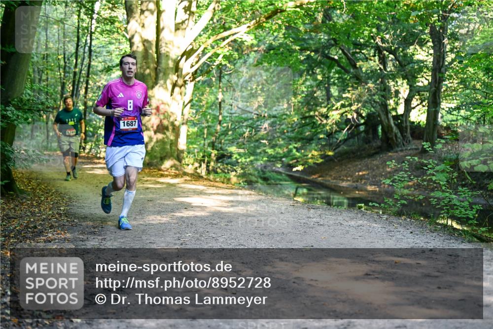 28.09.2025 - 33. Volkslauf durch das schöne Alstertal Dr. Thomas Lammeyer http://msf.ph/oto/8952728 28.09.2025 10:22:43 Laufen 29, 25, 1749, 1687 meine-sportfotos.de