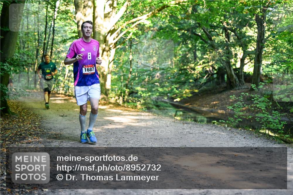 28.09.2025 - 33. Volkslauf durch das schöne Alstertal Dr. Thomas Lammeyer http://msf.ph/oto/8952732 28.09.2025 10:22:43 Laufen 1687 meine-sportfotos.de