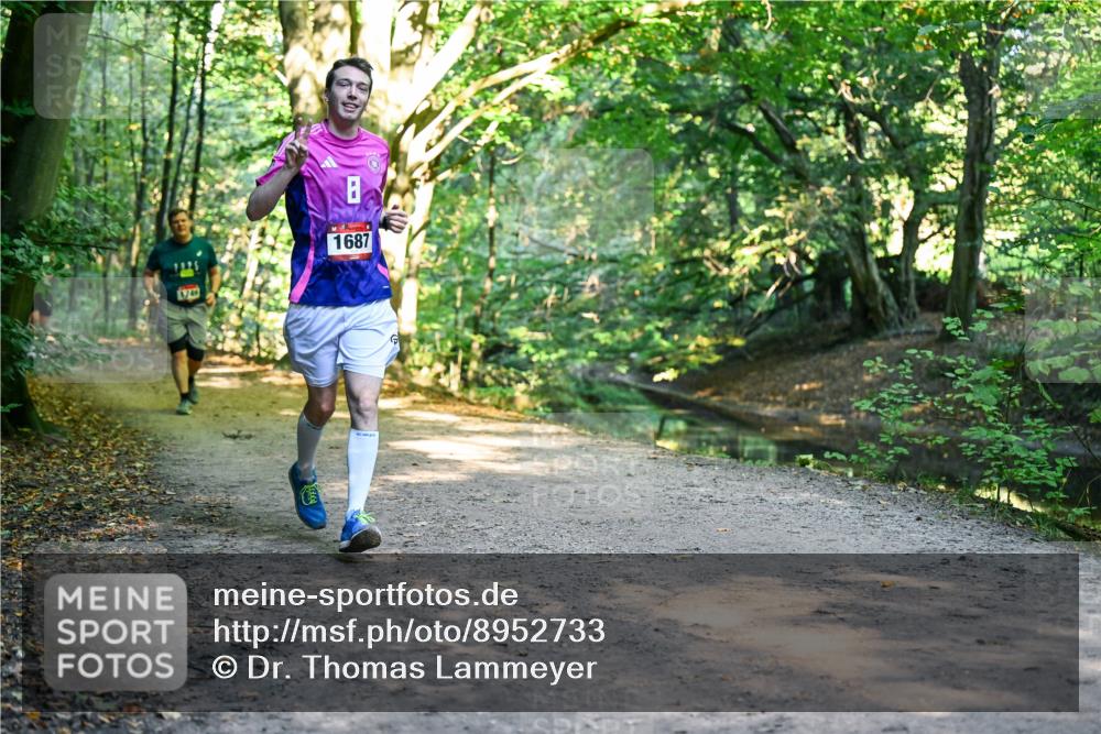 28.09.2025 - 33. Volkslauf durch das schöne Alstertal Dr. Thomas Lammeyer http://msf.ph/oto/8952733 28.09.2025 10:22:43 Laufen 1749, 1687 meine-sportfotos.de