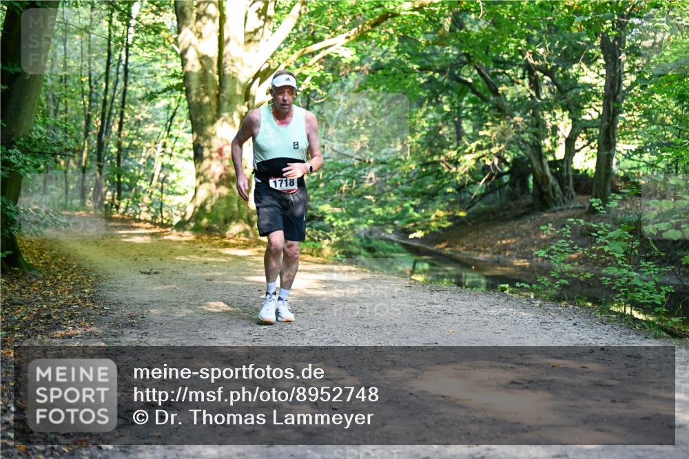28.09.2025 - 33. Volkslauf durch das schöne Alstertal Dr. Thomas Lammeyer http://msf.ph/oto/8952748 28.09.2025 10:22:52 Laufen 1718 meine-sportfotos.de