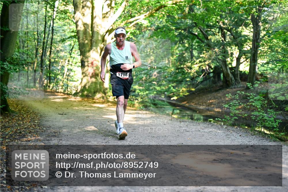 28.09.2025 - 33. Volkslauf durch das schöne Alstertal Dr. Thomas Lammeyer http://msf.ph/oto/8952749 28.09.2025 10:22:52 Laufen 1718 meine-sportfotos.de