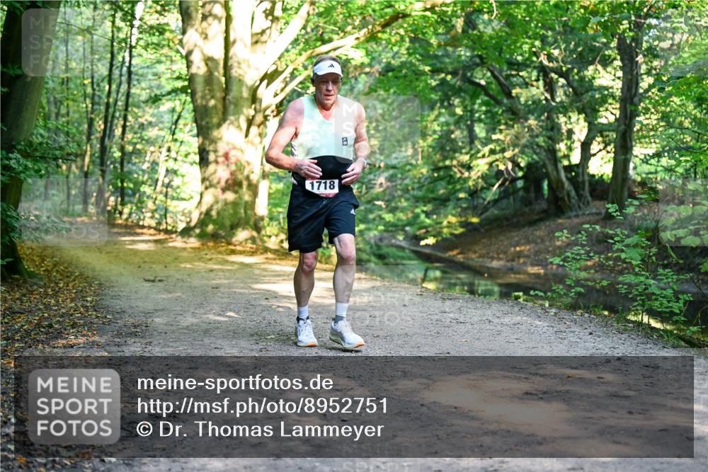28.09.2025 - 33. Volkslauf durch das schöne Alstertal Dr. Thomas Lammeyer http://msf.ph/oto/8952751 28.09.2025 10:22:52 Laufen 1718 meine-sportfotos.de