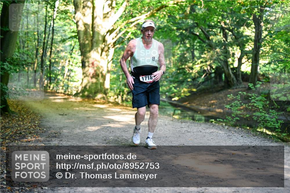 28.09.2025 - 33. Volkslauf durch das schöne Alstertal Dr. Thomas Lammeyer http://msf.ph/oto/8952753 28.09.2025 10:22:52 Laufen 1718 meine-sportfotos.de