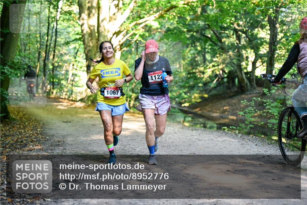 28.09.2025 - 33. Volkslauf durch das schöne Alstertal Dr. Thomas Lammeyer http://msf.ph/oto/8952776 28.09.2025 10:23:04 Laufen 1067, 1122 meine-sportfotos.de