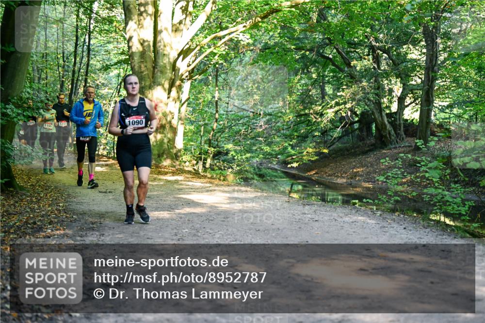 28.09.2025 - 33. Volkslauf durch das schöne Alstertal Dr. Thomas Lammeyer http://msf.ph/oto/8952787 28.09.2025 10:23:13 Laufen 3086, 1155, 1751, 136, 1090 meine-sportfotos.de