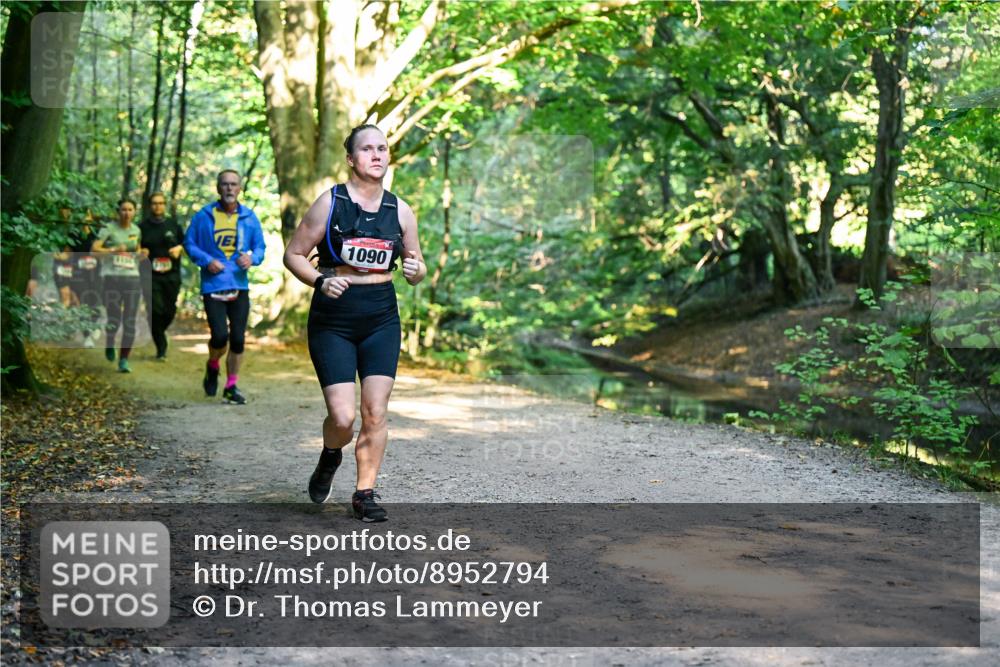 28.09.2025 - 33. Volkslauf durch das schöne Alstertal Dr. Thomas Lammeyer http://msf.ph/oto/8952794 28.09.2025 10:23:14 Laufen 1090 meine-sportfotos.de