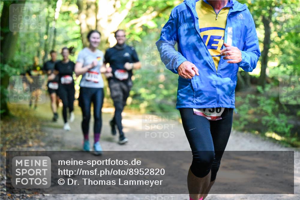 28.09.2025 - 33. Volkslauf durch das schöne Alstertal Dr. Thomas Lammeyer http://msf.ph/oto/8952820 28.09.2025 10:23:19 Laufen  meine-sportfotos.de