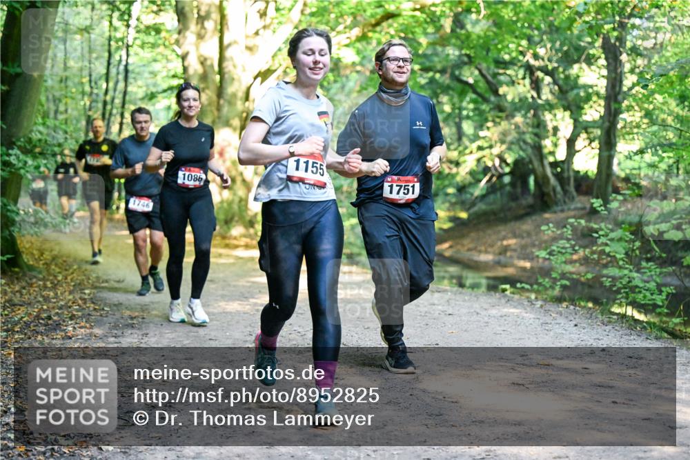 28.09.2025 - 33. Volkslauf durch das schöne Alstertal Dr. Thomas Lammeyer http://msf.ph/oto/8952825 28.09.2025 10:23:20 Laufen 1746, 1086, 1155, 1751 meine-sportfotos.de