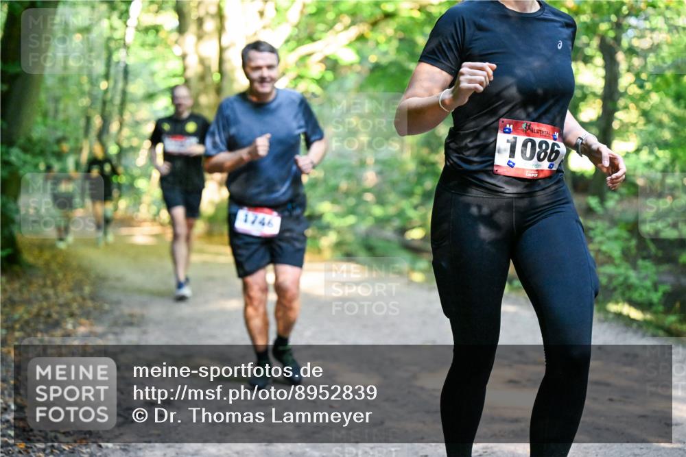 28.09.2025 - 33. Volkslauf durch das schöne Alstertal Dr. Thomas Lammeyer http://msf.ph/oto/8952839 28.09.2025 10:23:22 Laufen 1746, 1086 meine-sportfotos.de