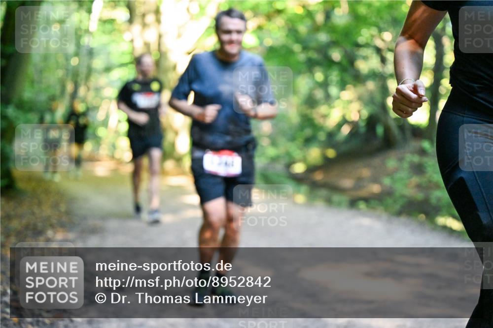 28.09.2025 - 33. Volkslauf durch das schöne Alstertal Dr. Thomas Lammeyer http://msf.ph/oto/8952842 28.09.2025 10:23:23 Laufen  meine-sportfotos.de