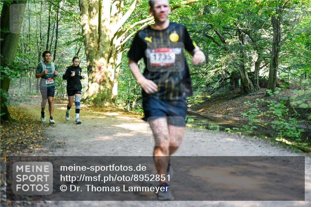 28.09.2025 - 33. Volkslauf durch das schöne Alstertal Dr. Thomas Lammeyer http://msf.ph/oto/8952851 28.09.2025 10:23:25 Laufen 1742, 1735 meine-sportfotos.de